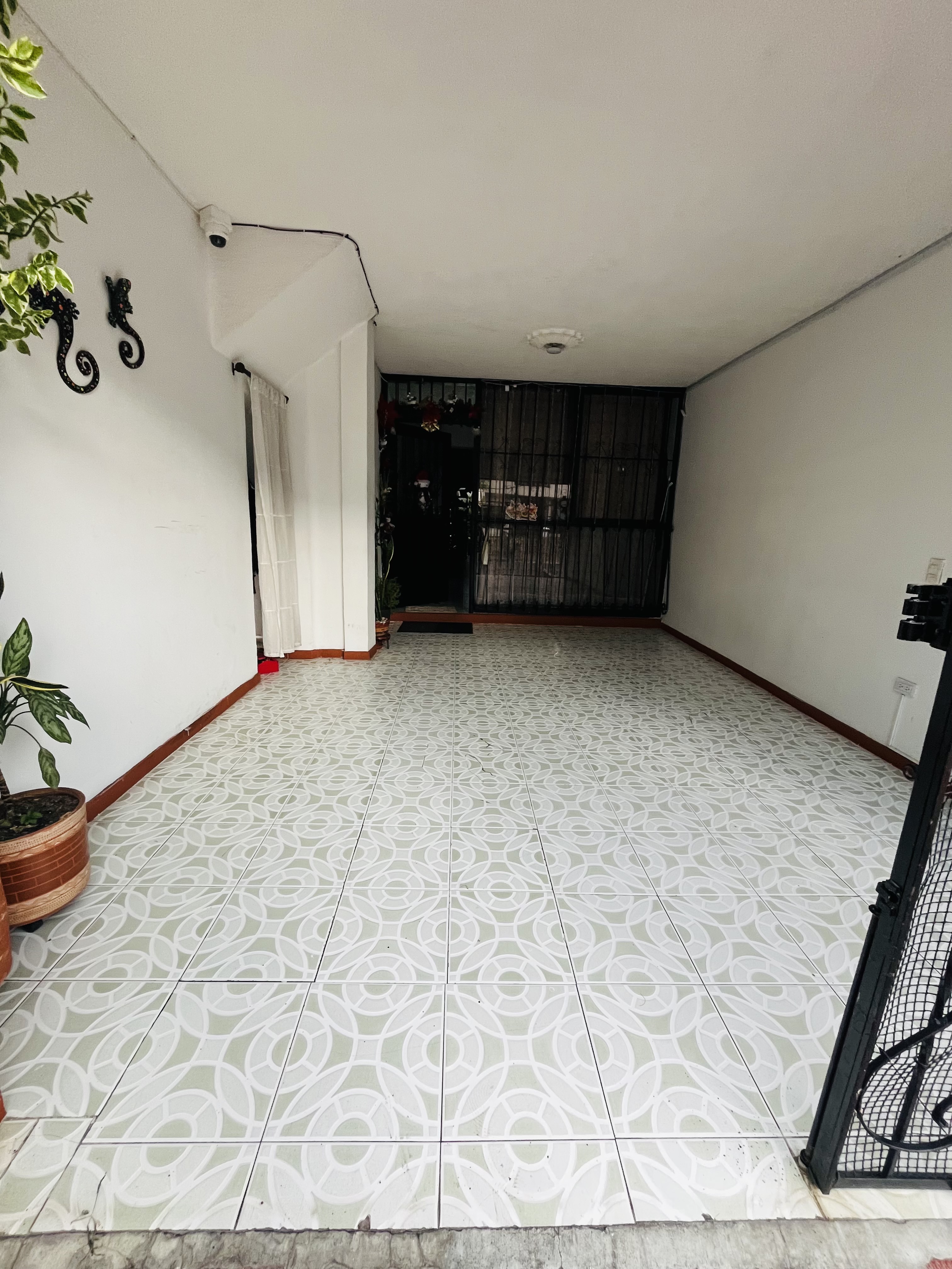 Foto 6 de Casa en venta Vipasa | 2 pisos independientes 