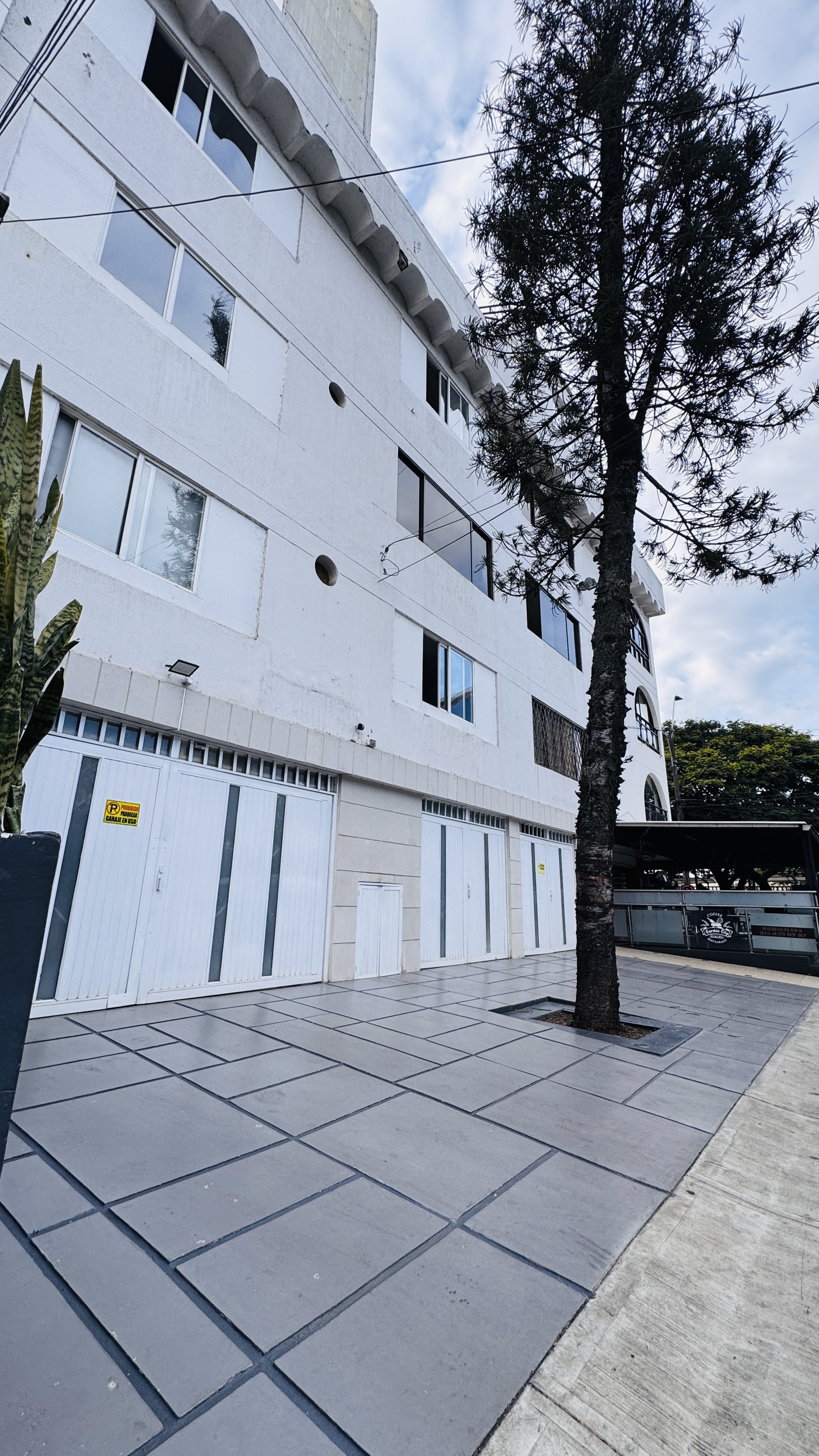 Foto 1 de Apartamento en alquiler 3 piso | Ciudad Jardín (sur de Cali)