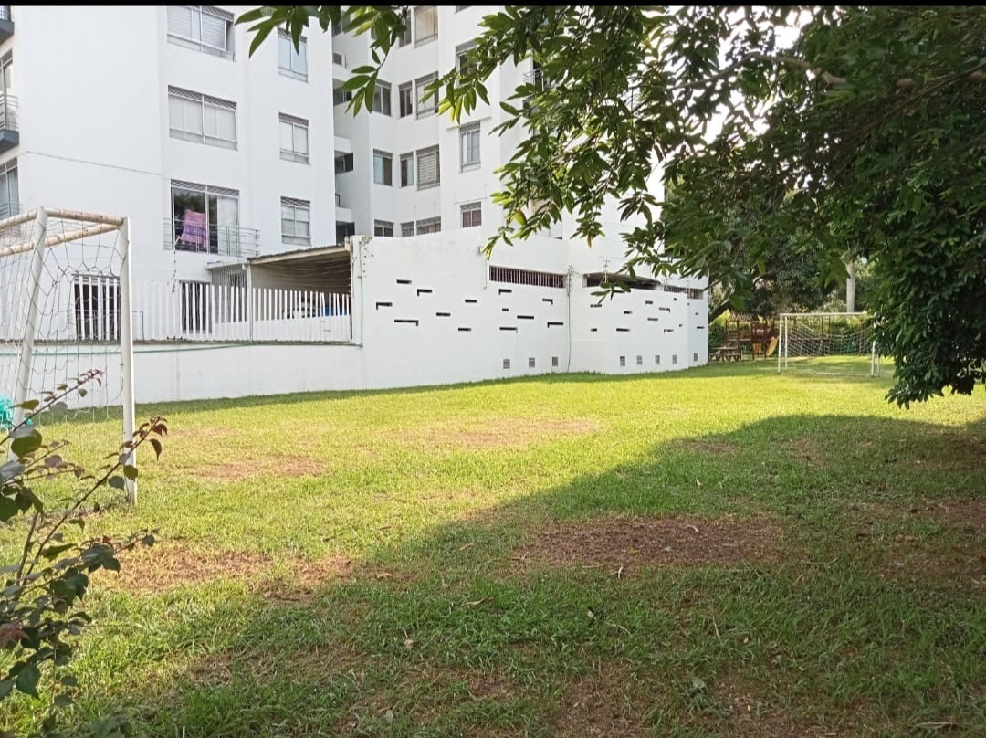 Foto 8 de Casa en venta tres pisos | Ciudad Jardín (Sur de Cali