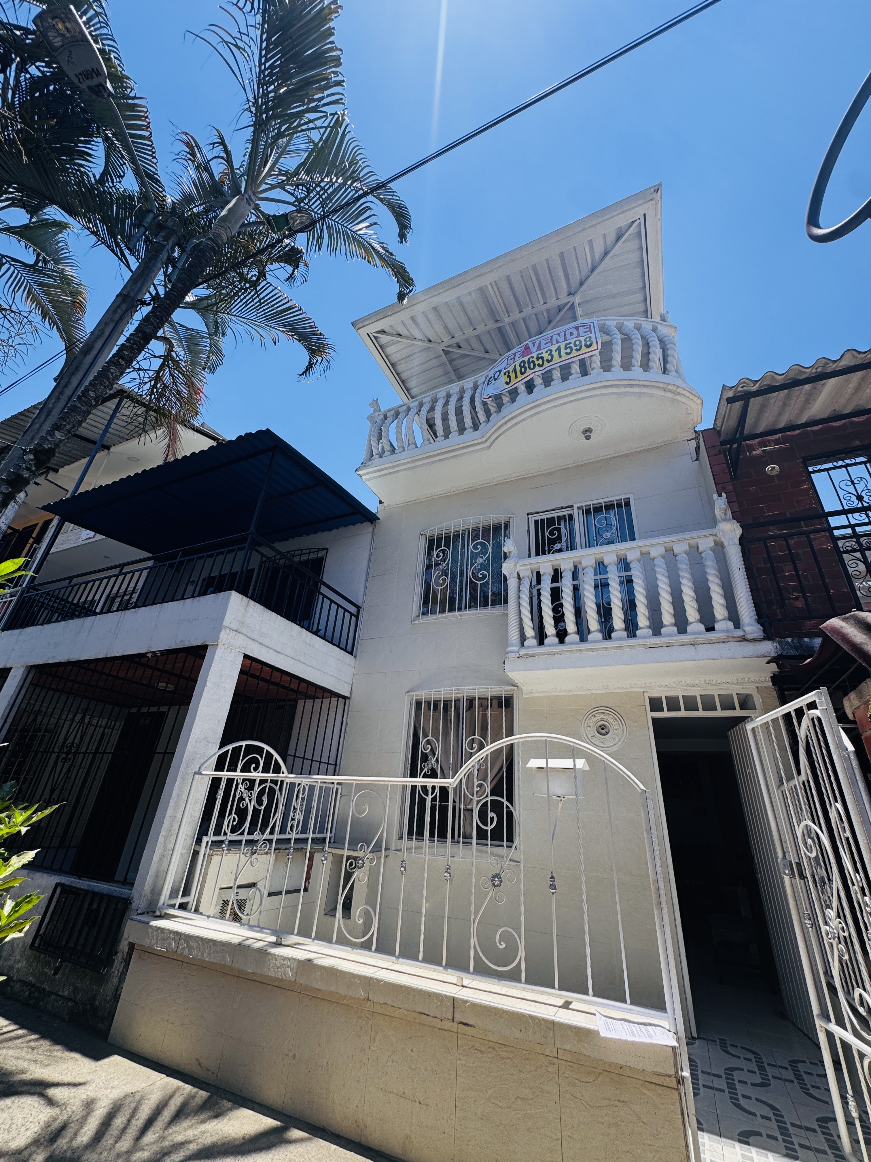 Foto 1 de Casa de 3 niveles en venta | Ciudad Córdoba 